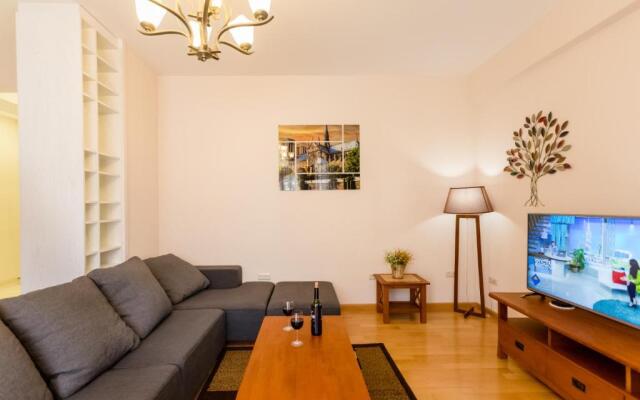 Serviced Apartment on Rustaveli Avenue 16