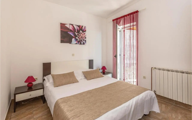Two-Bedroom Apartment with Sea View in Makarska
