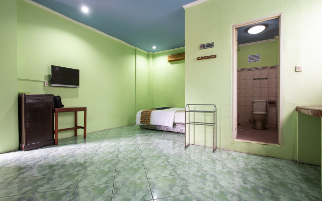 SPOT ON 3961 Fico's Residence Syariah