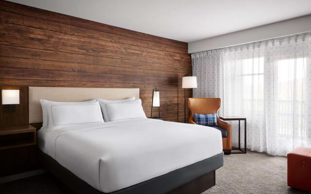 Killington Mountain Lodge, Tapestry Collection by Hilton