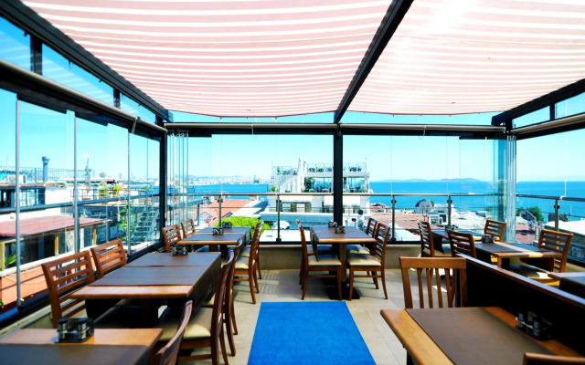 Seraglio Hotel & Suites