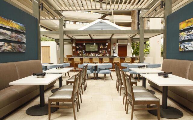 DoubleTree by Hilton Rochester