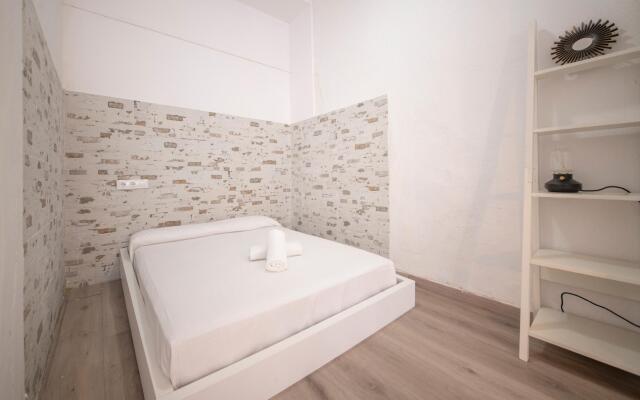 TH157  Studio Sedassos