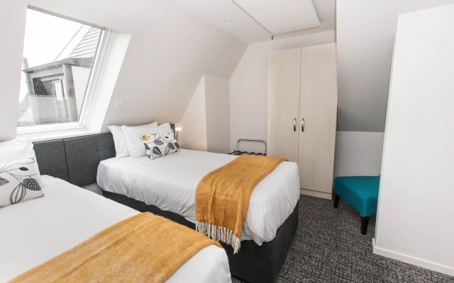 Hotel Give