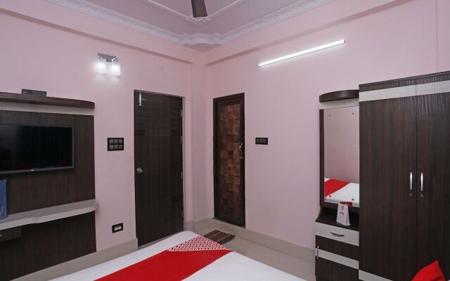 OYO 25018 Saanvi