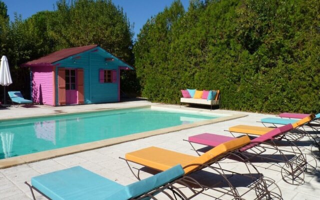 Domaine de Rhodes - Locations de Vacances / Vacation Rentals