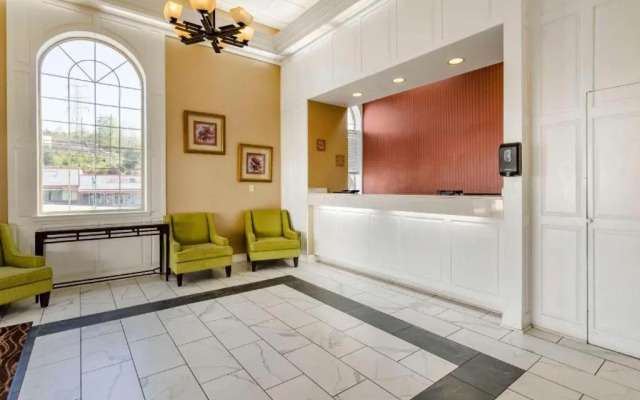 Holiday Inn Express Martinsville