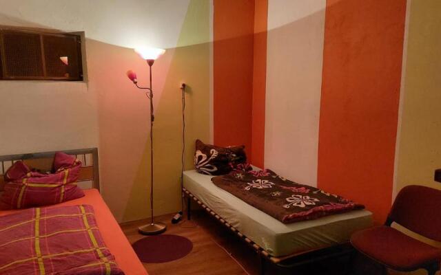 Ruhiges Keller Apartement