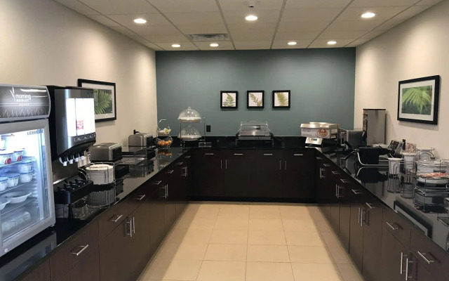 Sleep Inn & Suites Middletown - Goshen