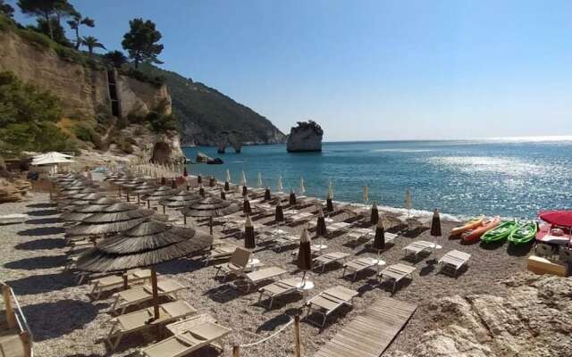 Hotiday Room Collection - Mattinata Faraglioni