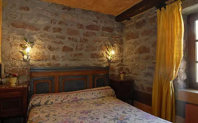 Relais des Marches de lEst - A Lotel