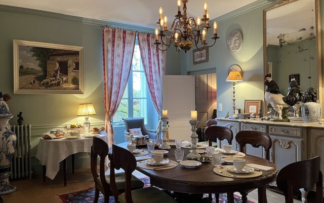 Manoir De La Croix Saint Louis