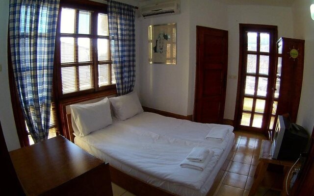 Hotel Alex