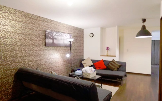 Sakuragawa Guest House – Guest Rooms – Osaka
