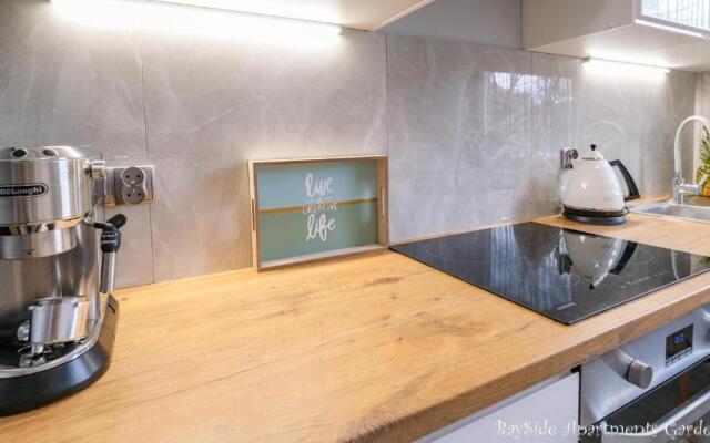 BaySide Apartments Garden Gates