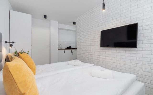 Miodowa Studio Cracow by Renters