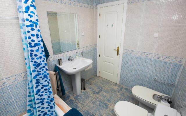 Excellent T2 apartment with pools 400m Falesia beach