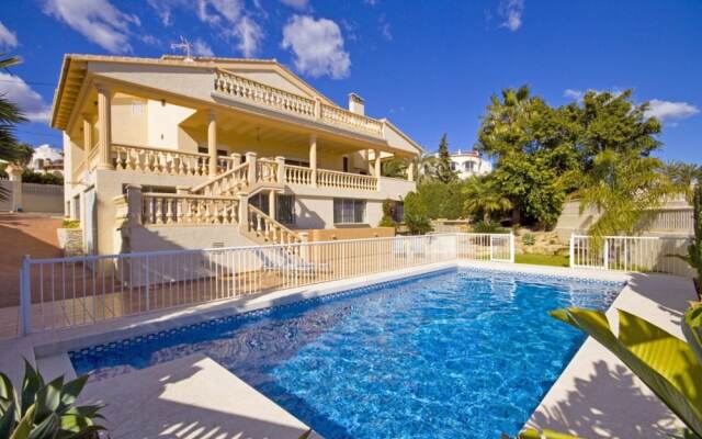 Villa - 5 Bedrooms with Pool, WiFi and Sea views - 105008