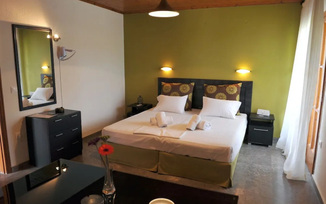 Anna Apartments