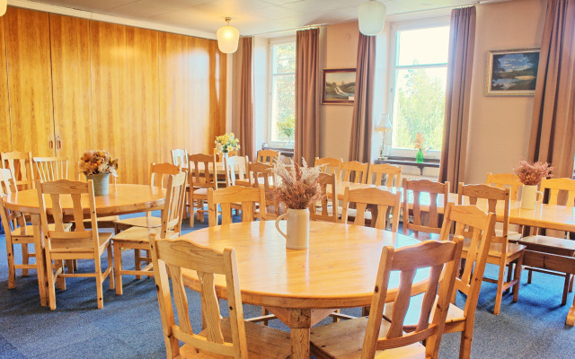 Gillhov   camping and  B&B - Hostel