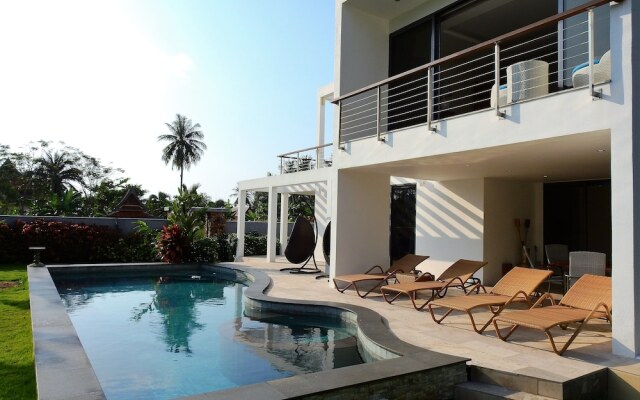 The Summer Villa