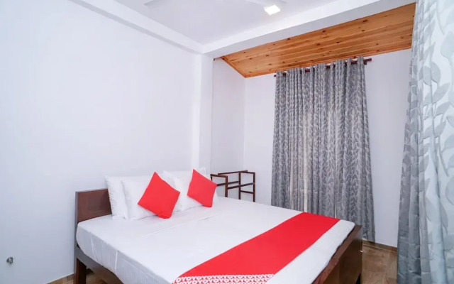 Oyo 390 Surf Sea Breeze Land Side