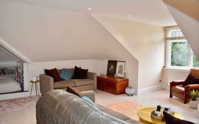 Studio Apartment Next to the Seafront