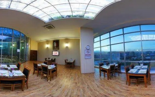 Gherdan Hotel