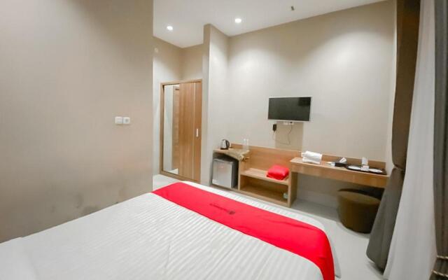 RedDoorz Premium @ Griya Inkoppabri Cisarua Puncak