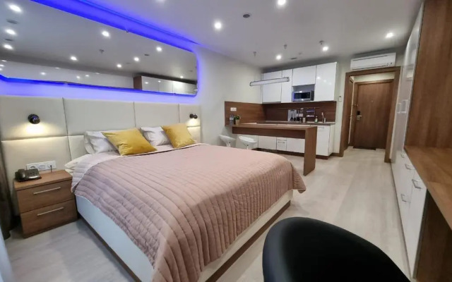 MaxRealty24 on Mitinskaya 16