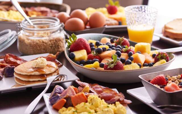 Hyatt Place Greenville Downtown