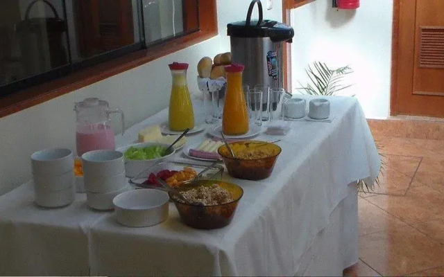 Tulipanes Hotel Aqp