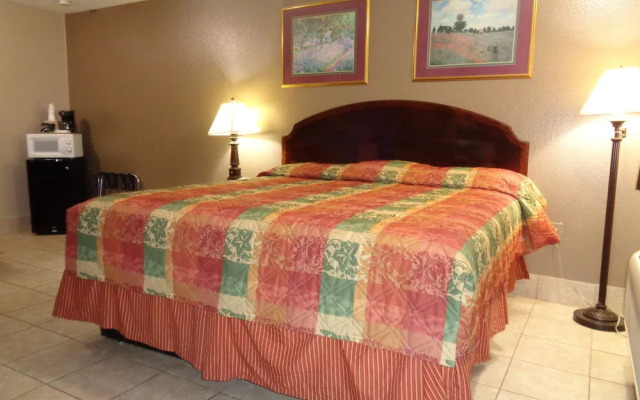 Americas Best Value Inn Woodward at 8th St