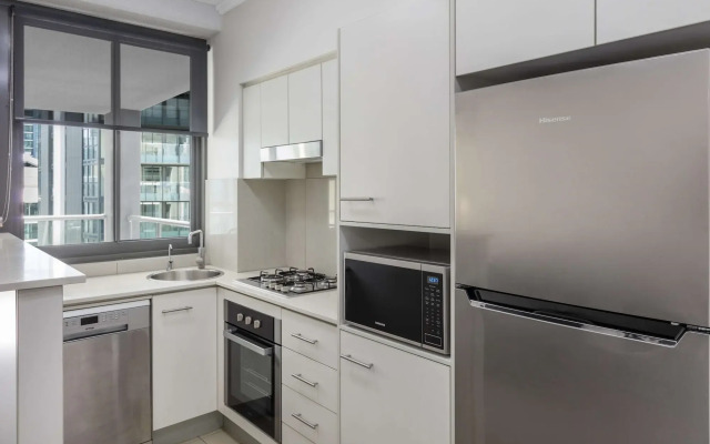 Oaks Brisbane on Margaret Suites