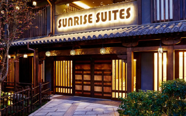 Sunrise Suites