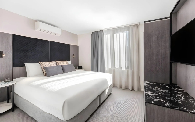 Deco Hotel