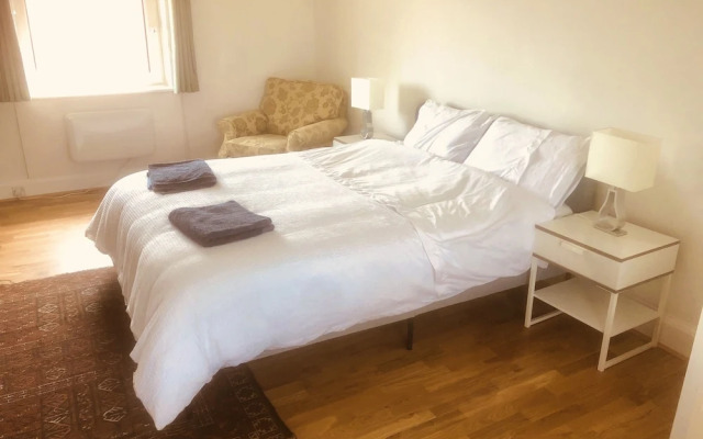 Inviting 5-bed House in Eastbourne