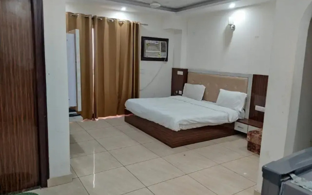 Goroomgo singh residency Gurugram