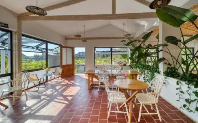 Puzhehei Liqiao Lake View Luxury Homestay