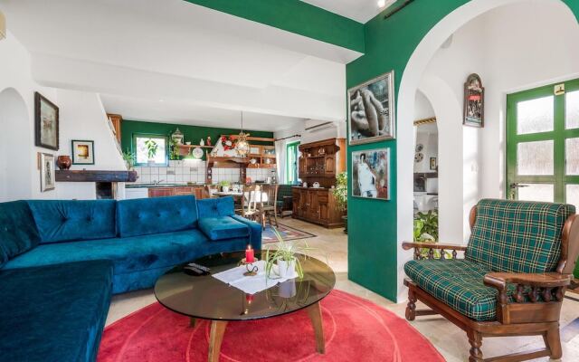 Awesome Apartment in Banjol With 2 Bedrooms and Wifi