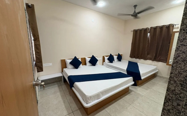 Hotel Darshan Palace - Near Dwarka Railway Station & Shree Dwarkadhish Temple