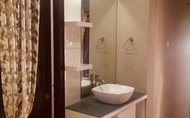 Ocean Waves Mom's Guest House