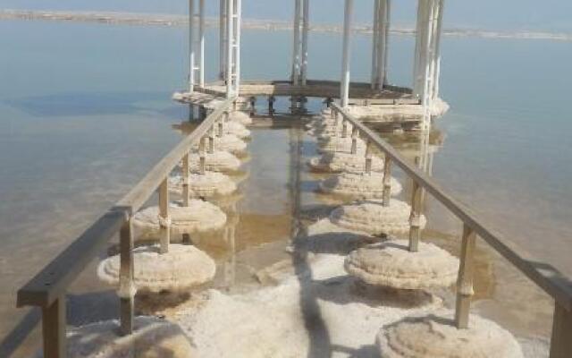 Nadia Hosting Dead Sea