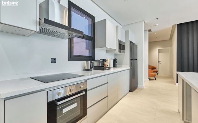 bnbmehomes -2BR with Cinema Room- R42B4