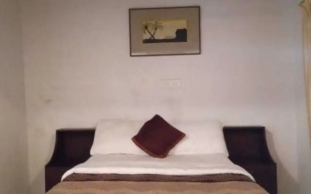 Saro Lake County Hotel