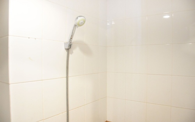 Best Deal and Comfort Big Studio at Green Pramuka City Apartment – Bathroom – Jakarta