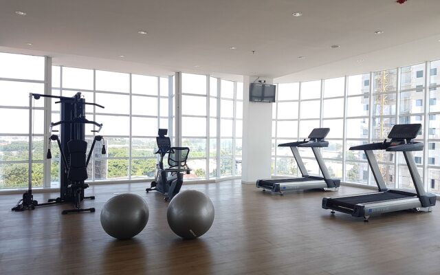 Fabulous Tree Park City Studio Apartment near ICE BSD