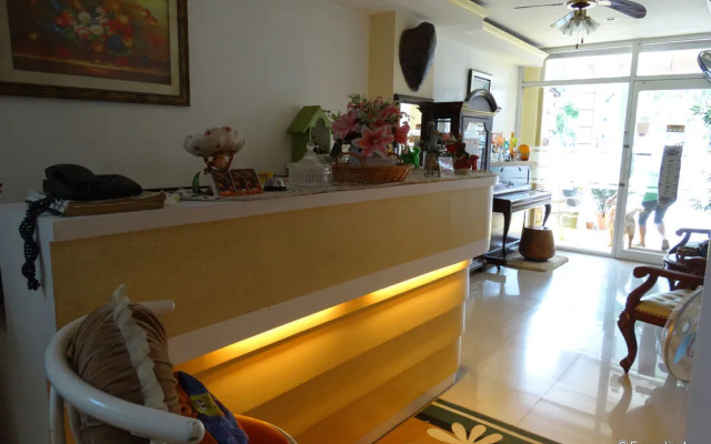 Piazza Luna Tower (Dormitel)