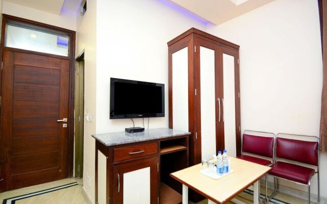 Oyo 8361 Leela Residency