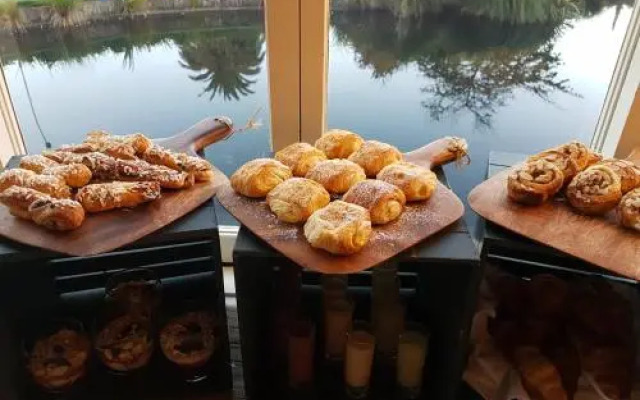 Grand Arden Mercure Monaco Resort